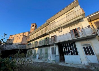 Stabile - Palazzo Baldissero d'Alba - foto 3