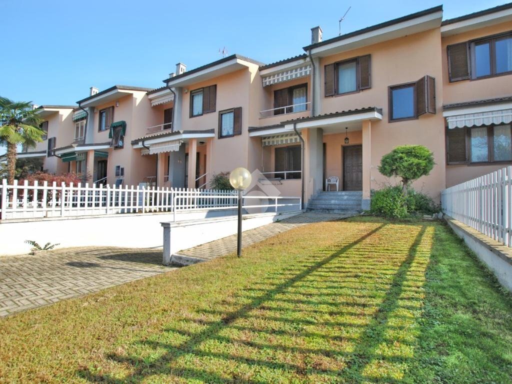 Villa a Schiera Corso Vercelli, Cigliano - foto 1