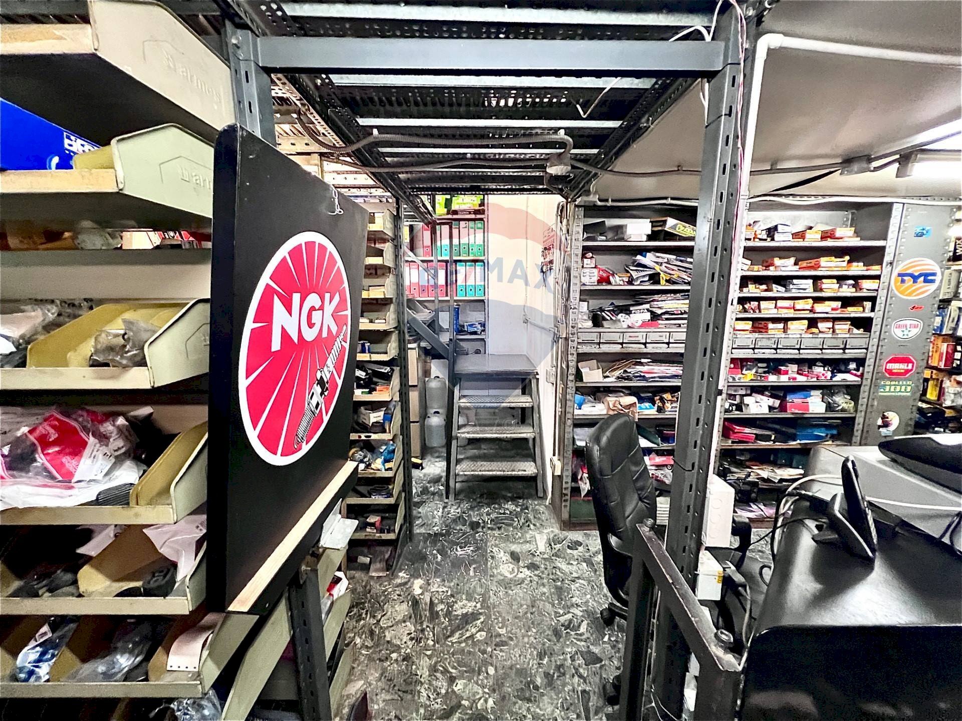 Shop Milano (neighborhood Maciachini) - photo 1