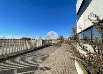 Zona - Capannone Sannazzaro de' Burgondi - foto 8