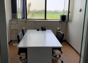 Stanza arredata - Capannone Sannazzaro de' Burgondi - foto 19