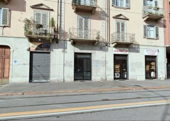 Facciata - Negozio via Nizza, 346, Torino - foto 14