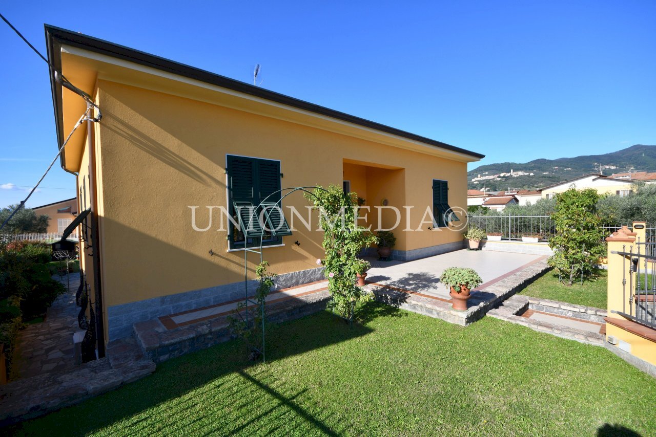 26 villa indipendente castelnuovo magra la spezia. - Villa Via canaletto, Castelnuovo Magra - photo 1