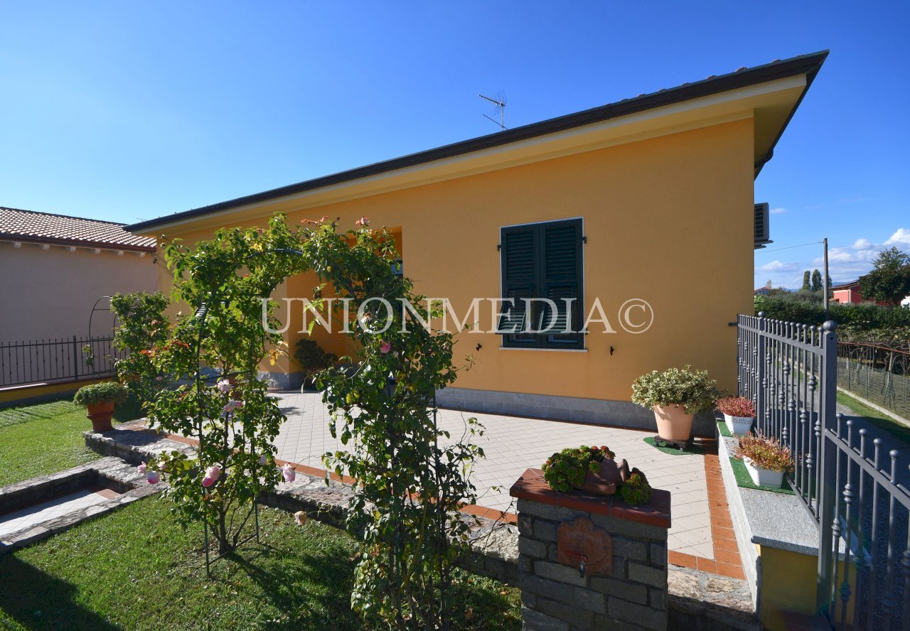 27 villa indipendente castelnuovo magra la spezia. - Villa Via canaletto, Castelnuovo Magra - photo 2