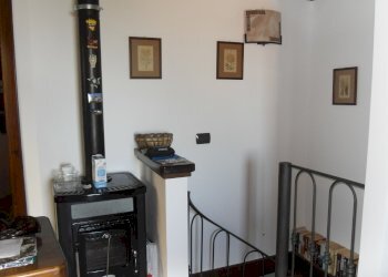 14  area soggiorno.JPG - Villa Via Dante, Bova - foto 8