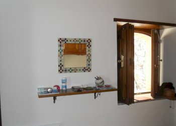 17 Camera matrimoniale.JPG - Villa Via Dante, Bova - foto 13