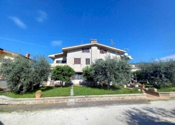 WhatsApp Image 2024-10-21 at 12.58.13.jpeg - Villa Via Campolimpido, Tivoli - photo 2