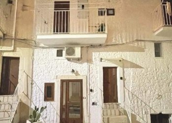 1.jpg - Casa indipendente Via Alfonso Pomes, Ostuni - foto 1