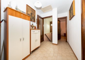 Corridoio - Casa semi indipendente Via Piave, 41, frazione Castelletto di Busca, Busca - foto 18