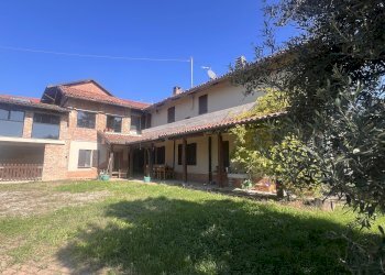 Casale Localita' Nocciola, 65, Montechiaro d'Asti - foto 1