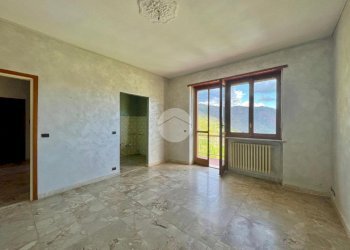 Three-room apartment Via fontana, Traves - photo 1