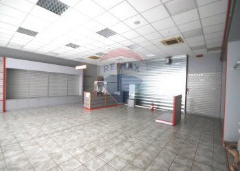 Negozio via Bologna, 110/11 
 Zona Centro Storico, San Giovanni in Persiceto - foto 8