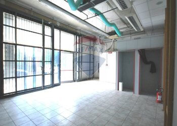 Negozio via Bologna, 110/11 
 Zona Centro Storico, San Giovanni in Persiceto - foto 14