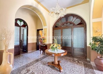 Stanza arredata - Villa SP39, Gallicano - foto 5