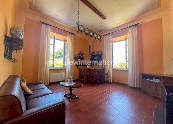 Stanza arredata - Villa SP39, Gallicano - foto 9