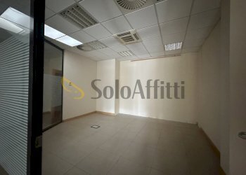 IMG_0877.JPG - Office Macerata - photo 6