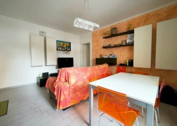 thumbnail_fe7401b2-0ed6-49a8-ab1e-ee3f062963ad.jpg - Quadrilocale Via Campo d'Appio 90, Carrara - foto 3