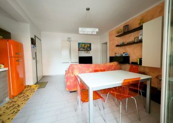 thumbnail_c877d619-44bb-415f-97a1-ba87ec7a7ed3.jpg - Quadrilocale Via Campo d'Appio 90, Carrara - foto 4