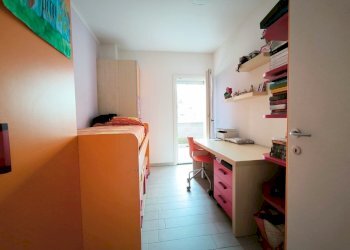 thumbnail_fdc75b64-7a85-4049-918a-128786f993a7.jpg - Quadrilocale Via Campo d'Appio 90, Carrara - foto 11