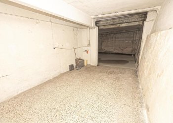 BOX (2).jpg - Box Via Alcide De Gasperi 129, Campomorone - foto 1