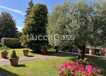 Villa Capannori - foto 2