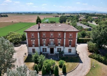 Villa Medicina - foto 1