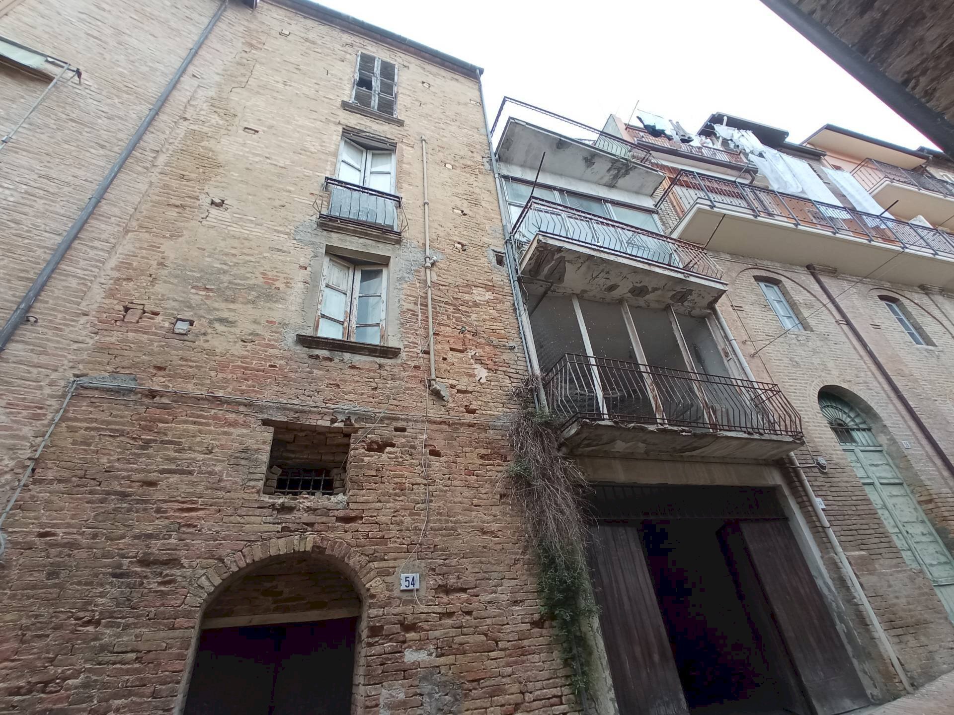 Casa indipendente CORSO VITTORIO EMANUELE, Monsampolo del Tronto - foto 1