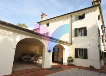 Single Family Villa piazza vittorio emanuele, Arcade - photo 1