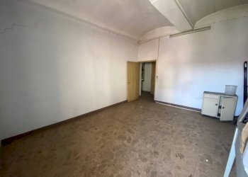 Stanza non arredata - Casa indipendente piazza Santa Maria di Viurso, 1, Carmagnola - foto 13