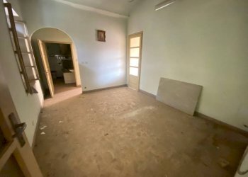 Stanza non arredata - Casa indipendente piazza Santa Maria di Viurso, 1, Carmagnola - foto 21