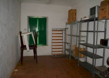 Stanza arredata - Casa indipendente piazza Santa Maria di Viurso, 1, Carmagnola - foto 23