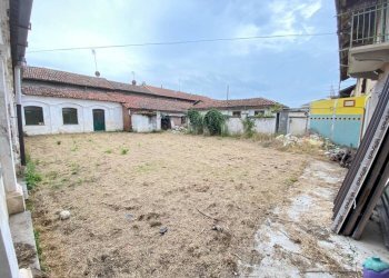 Terreno - Casa indipendente piazza Santa Maria di Viurso, 1, Carmagnola - foto 24