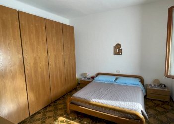 Camera da letto - Villa via Stefano Ortolani, Ravenna (zona Porto Corsini) - foto 13