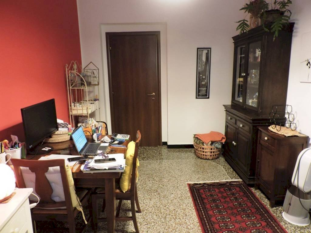 Sala da pranzo - Four-room apartment via Antonio Cantore, 13, Genova (neighborhood Sampierdarena) - photo 3