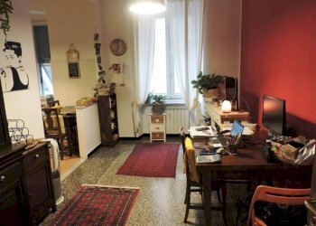 Sala da pranzo - Quadrilocale via Antonio Cantore, 13, Genova (zona Sampierdarena) - foto 1
