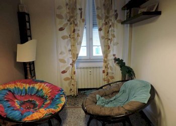 Camera da letto - Quadrilocale via Antonio Cantore, 13, Genova (zona Sampierdarena) - foto 10