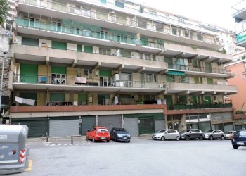 Facciata - Trilocale via Vesuvio, 7, Genova (zona Oregina) - foto 1