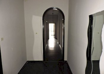 Ingresso - Trilocale via Vesuvio, 7, Genova (zona Oregina) - foto 2