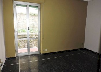 Stanza non arredata - Trilocale via Vesuvio, 7, Genova (zona Oregina) - foto 6