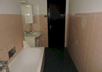 Bagno - Trilocale via Vesuvio, 7, Genova (zona Oregina) - foto 15