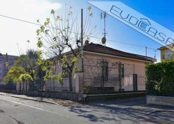 Casa indipendente Via Margherita D'acaja  5, Pinerolo - foto 11