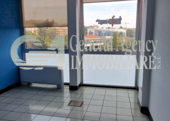 STANZA N1.jpg - Ufficio Piazzale Giulio Douhet 25, Roma - foto 2