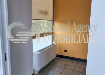 STANZA N4 DI 3A.jpg - Ufficio Piazzale Giulio Douhet 25, Roma - foto 14