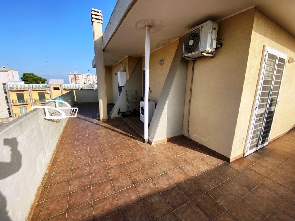 IMG_9369.jpg - Attic Vico Sant'Ignazio 6, Bari - photo 3