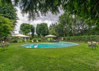 8.jpg - Albergo - Struttura ricettiva Via di Vicopelago e di Pozzuolo, Lucca - foto 3