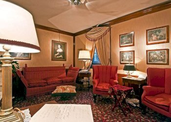 5.jpg - Albergo - Struttura ricettiva Via di Vicopelago e di Pozzuolo, Lucca - foto 7