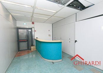 1.1 ENTRATA.jpg - Ufficio VIA DE MARINI 1, Genova - foto 3