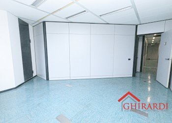 4.4 UFFICIO 3.jpg - Ufficio VIA DE MARINI 1, Genova - foto 18