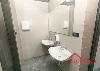 7.1 BAGNI.jpg - Ufficio VIA DE MARINI 1, Genova - foto 23