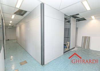 8.1 CORRIDIOI.jpg - Ufficio VIA DE MARINI 1, Genova - foto 27